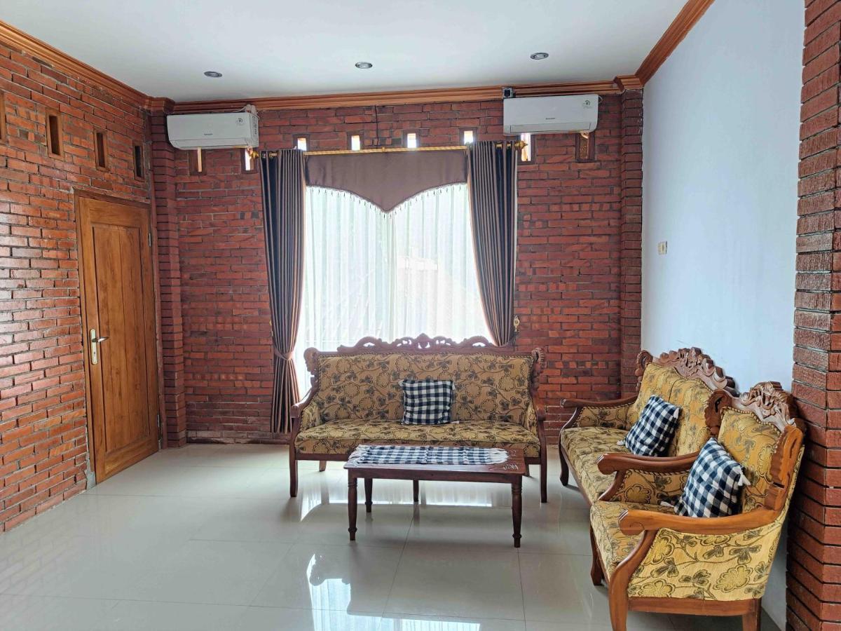 Jogo Segoro Homestay Mitra Reddoorz Near Pantai Sundak Gunungkidul Ngandong Extérieur photo